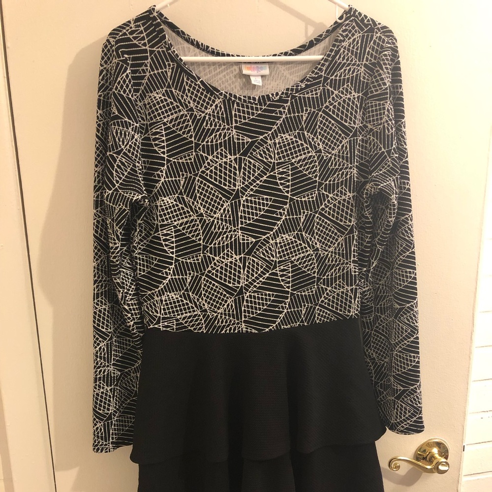 Lularoe Large Black and White Georgia NWOT